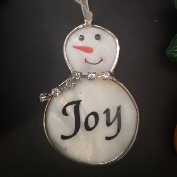 Vintage Christmas Tree Ornaments Plastic Carousel Horse & 2 Violins + 1 Snowman - Picture 4 of 5